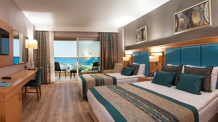 Aquasis De Luxe Resort & Spa